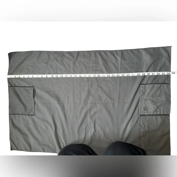 Messy Mutts Packable Towel - Picture 4 of 6